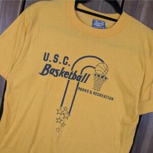 USC California Vintage 80s Rec Basketball NCAA Soft 50/50 Blend T-shirt Medium